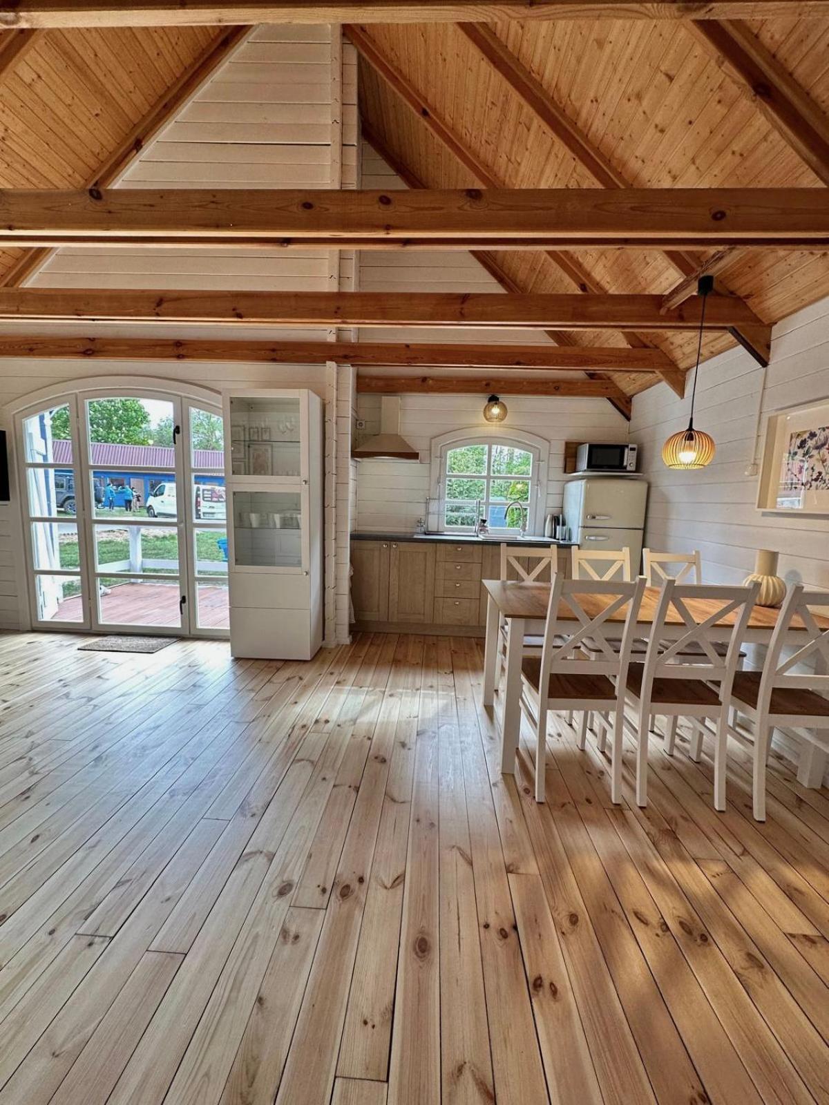 Villa Na Wczasach I Osrodek Wypoczynkowy I Mazury Rydzewo Exterior foto